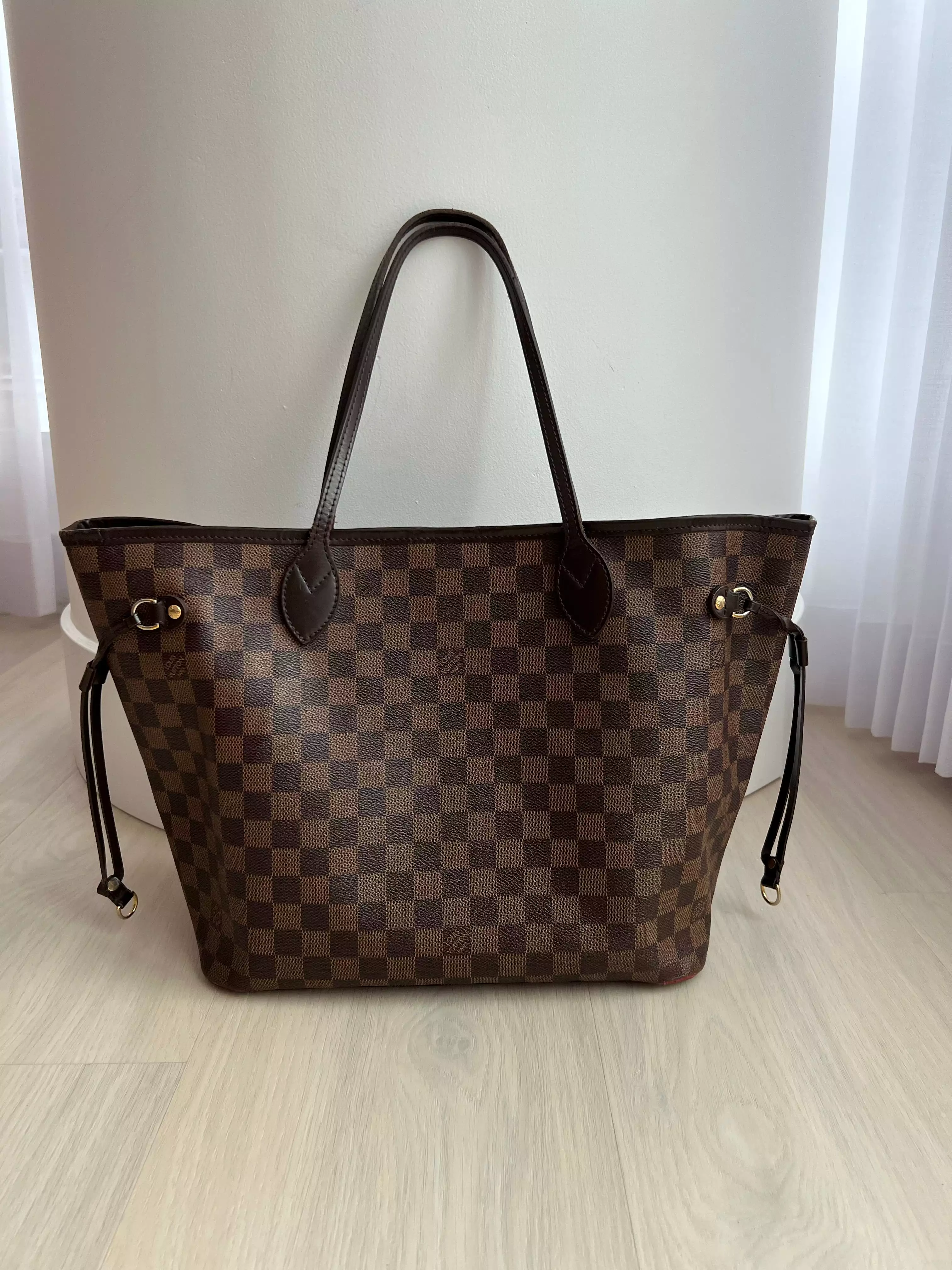 Louis Vuitton Neverfull MM Bag