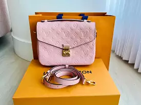 Louis Vuitton Pochette Metis Bag