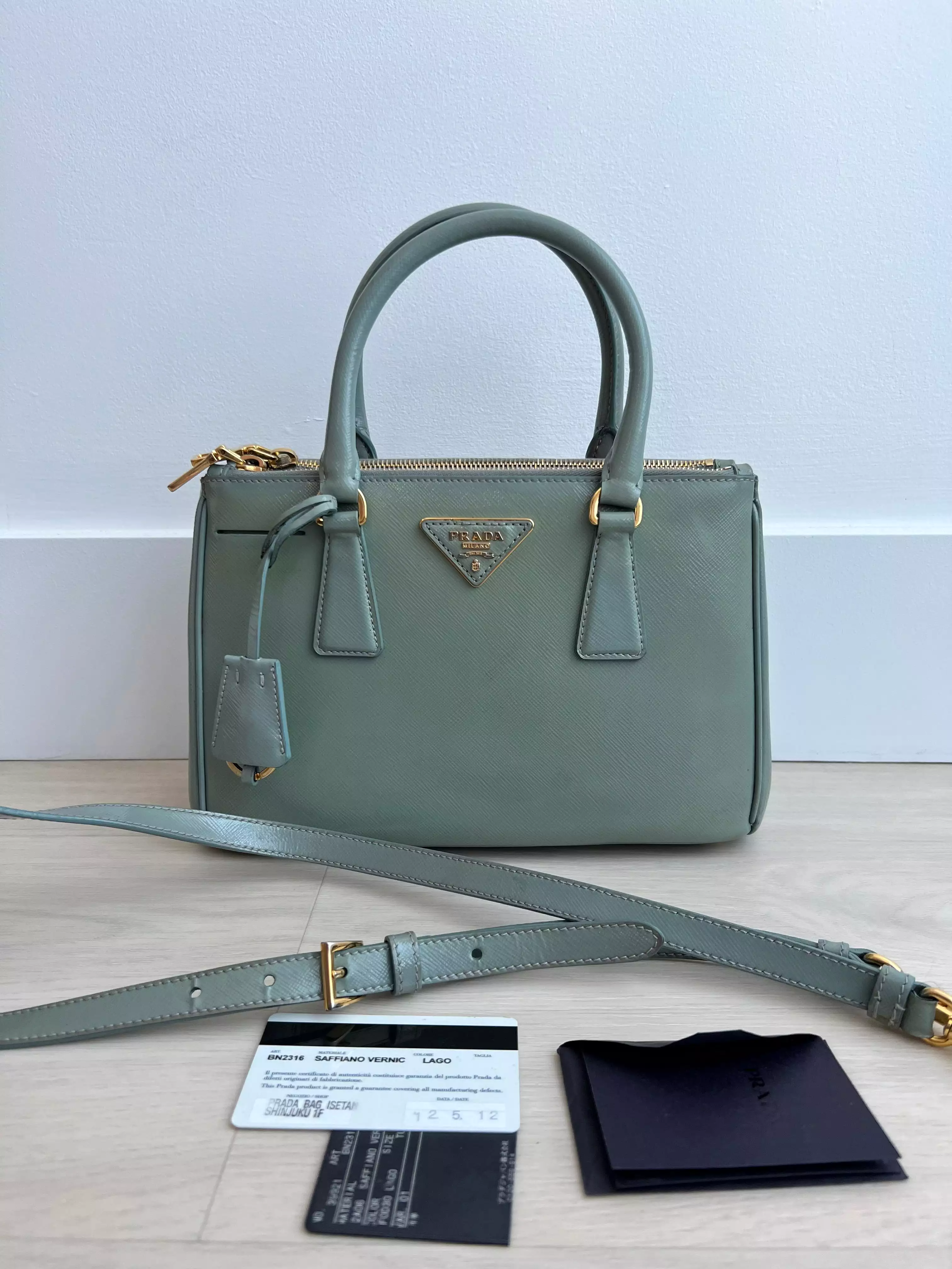 Prada Saffiano Galleria Bag