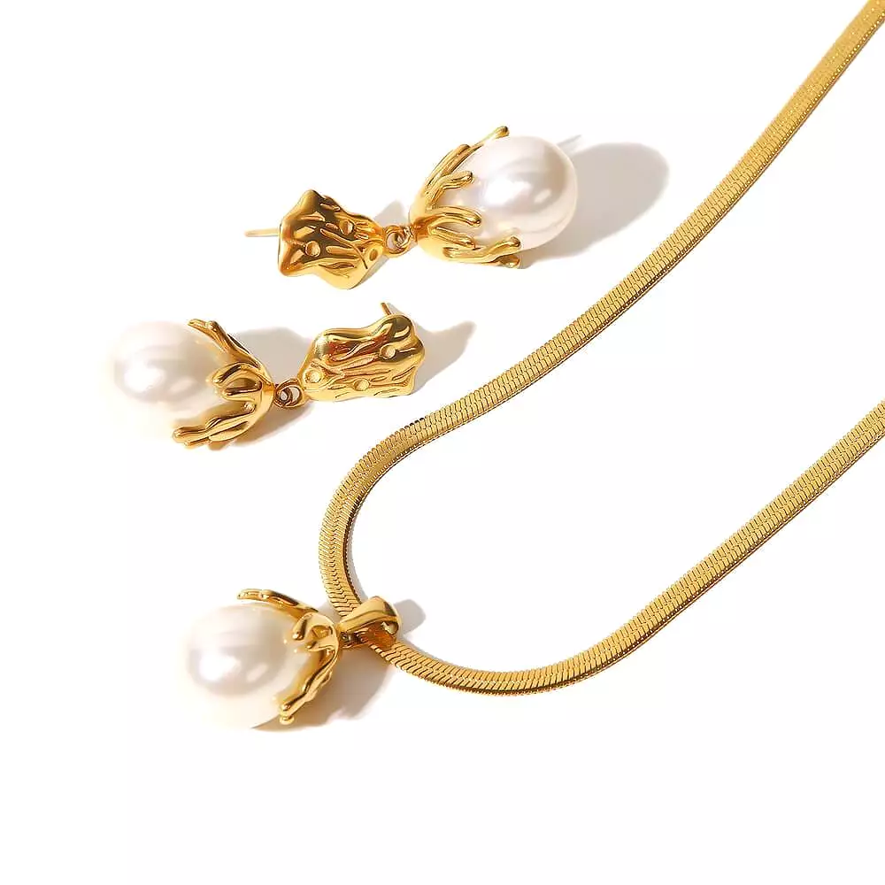 Women's Baroque Pearl Pendant Necklace Earrings